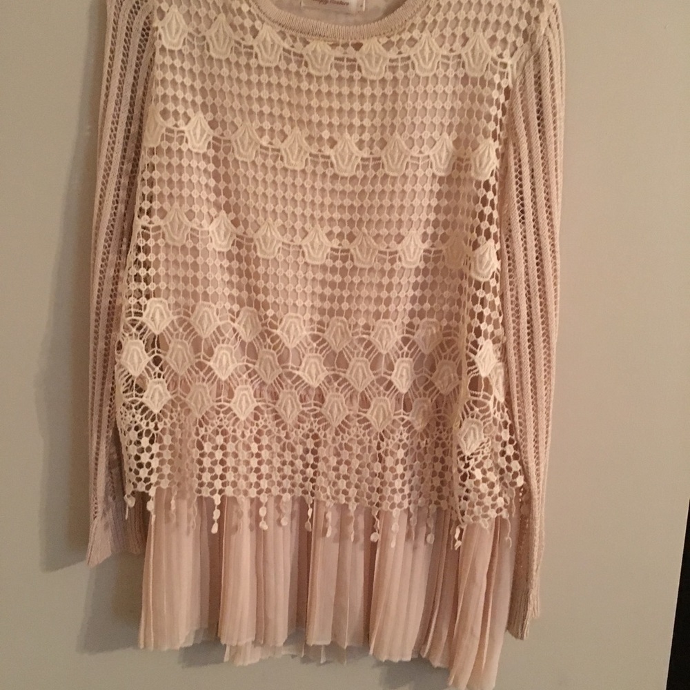 Cream top - Picture 2 of 3